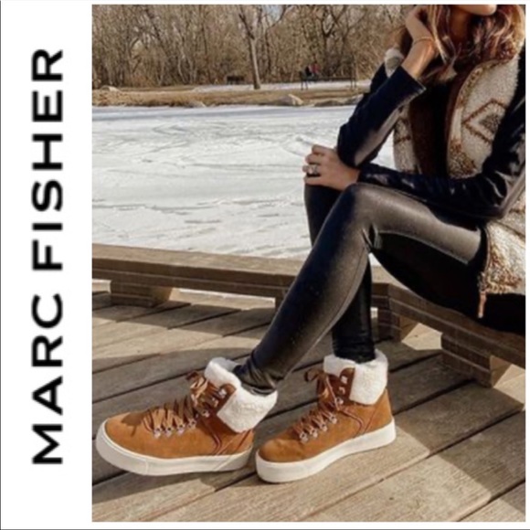 BRAND NEW Marc Fisher genuine suede booties gray - Picture 2 of 7